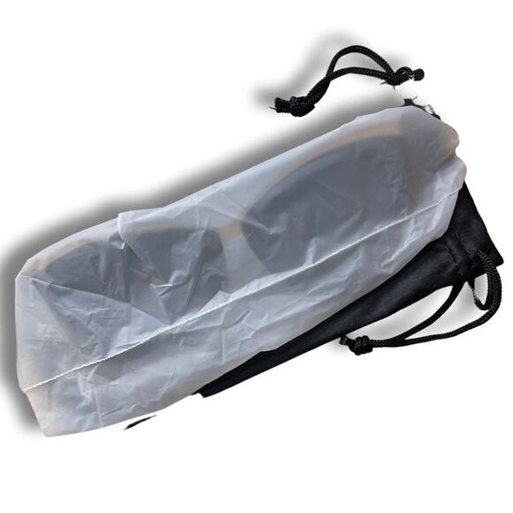 Privé Revaux THE JULIET SUNGLASSES Caviar Black - Picture 9 of 12